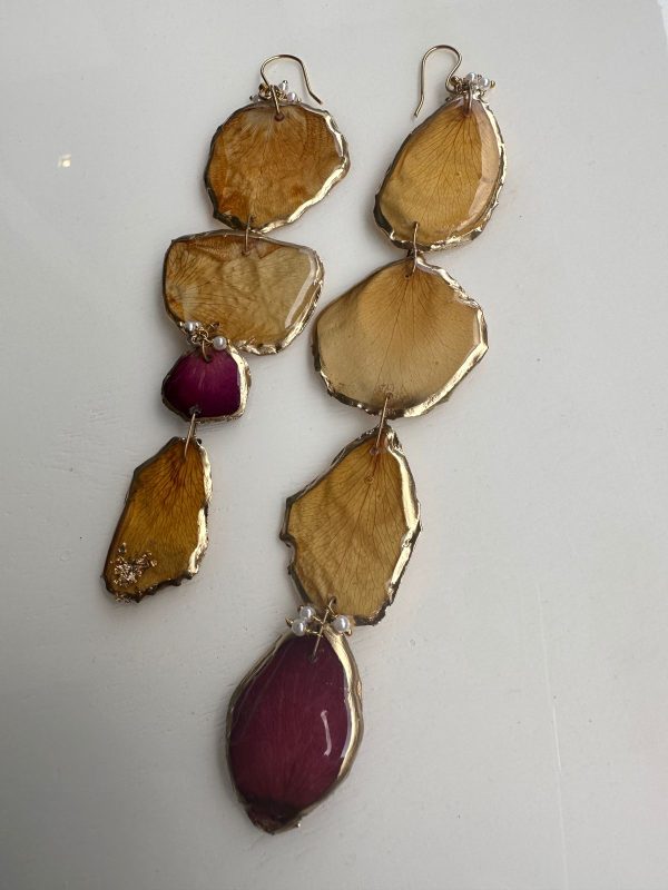 ’Flower & Resin’ earrings - Pair 2